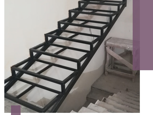 Демонтаж лестниц на металлокаркасе в Канске: быстрый вывоз и разбор