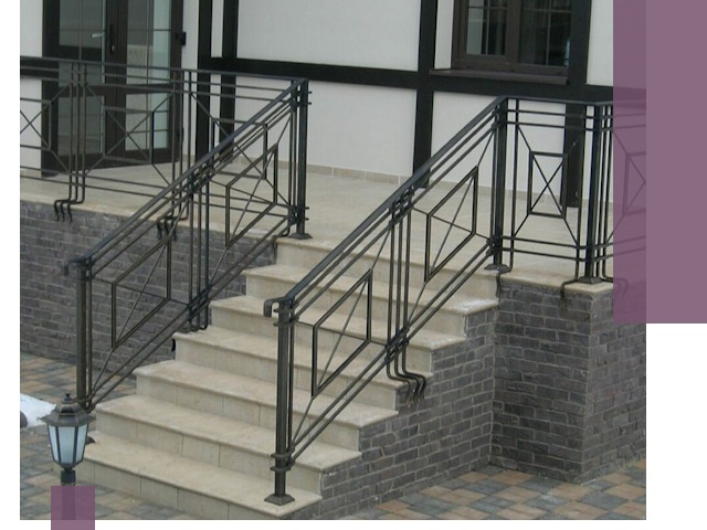 Перила для крыльца в Канске — монтаж, изготовление и установка