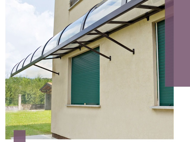 Козырьки над окнами в Канске — изготовление и монтаж по выгоде