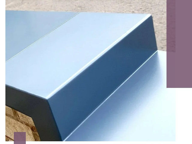 Крышки на парапет в Канске: изготовление и монтаж под ключ