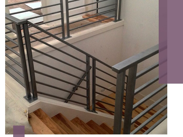 Изготовление поручней из металла и дерева в Канске